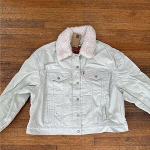 Levi’s Women’s Trucker Jacket Corduroy Sherpa New Size 1X Light Green Color